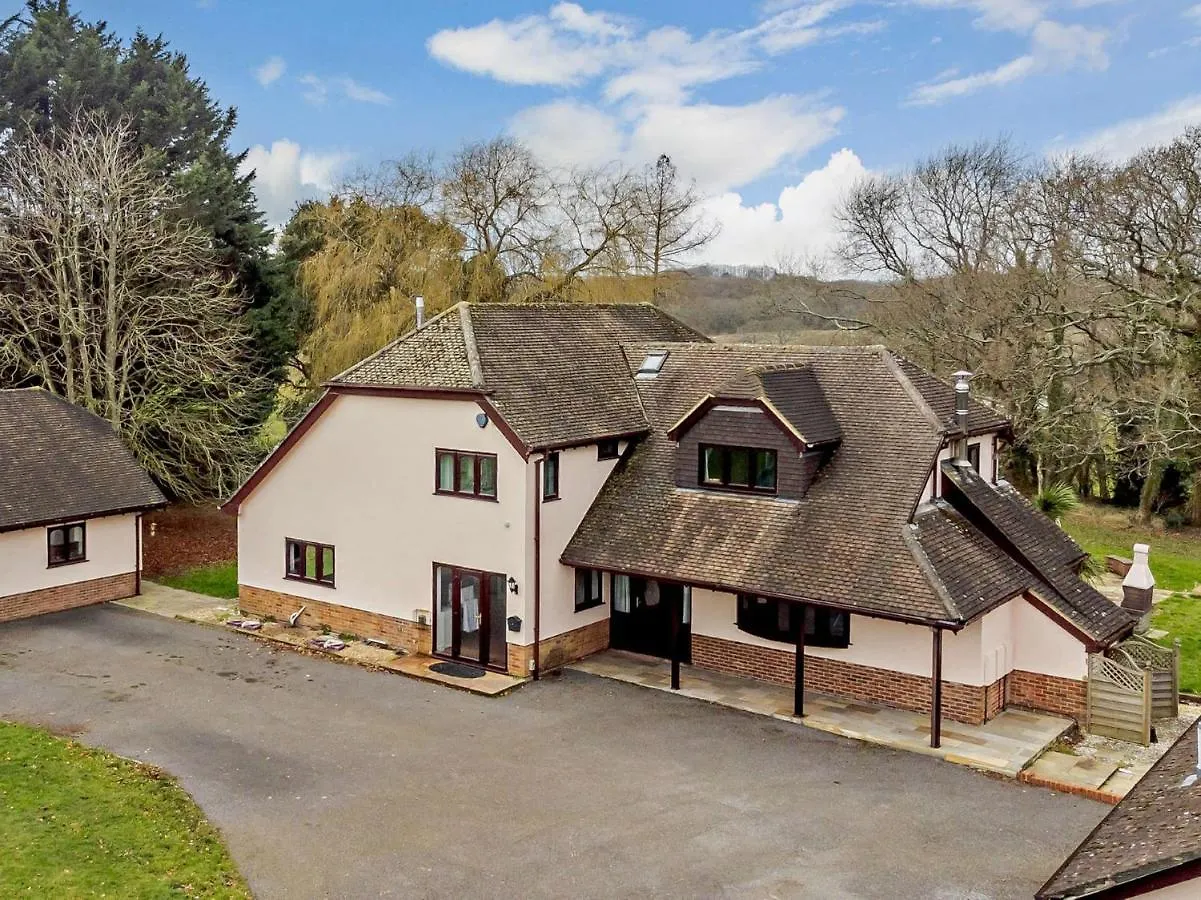 5 Bed In Burridge 89078 Villa Curdridge