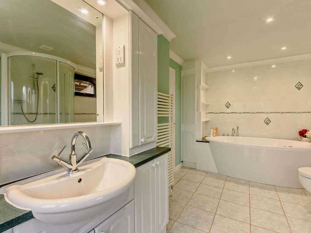 5 Bed In Burridge 89078 Villa Curdridge Holiday home